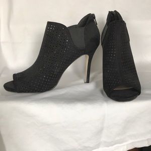 High heeled booties